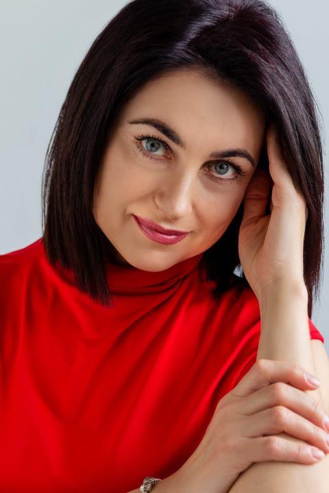 Inna (52) aus Osteuropa sucht einen Mann