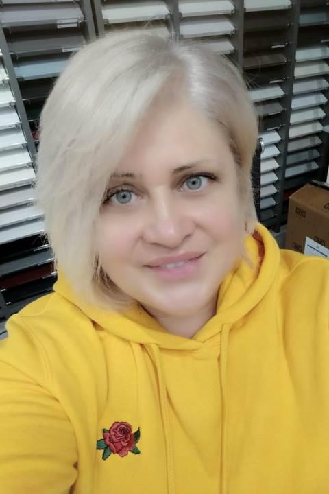 Iryna (54) aus Osteuropa sucht einen Mann