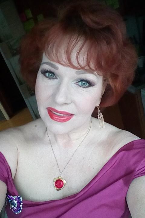 Jaroslawa (60) aus Osteuropa sucht einen Mann