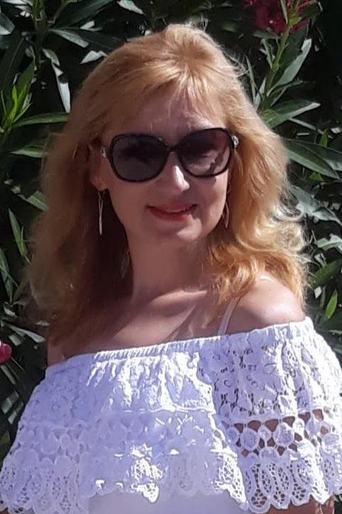 Lesia (50) aus Osteuropa sucht einen Mann