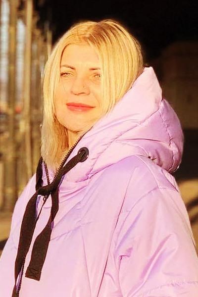 Nataliia (54) aus Osteuropa sucht einen Mann