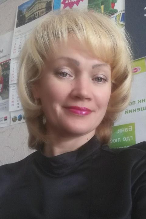 Viktoria (49) aus Osteuropa sucht einen Mann