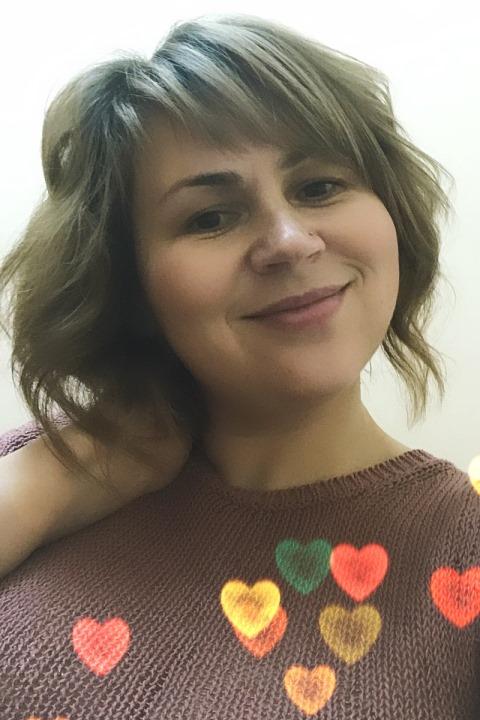 Tanya (44) aus Osteuropa sucht einen Mann