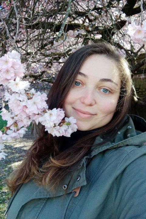 Tetiana sucht einen Partner über die Partnervermittlung Ukraine Foto von Tetiana, einer Frau aus der Ukraine auf Partnersuche