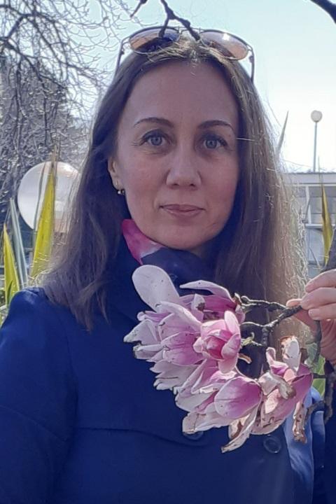 Liliya (49) aus Osteuropa sucht einen Mann