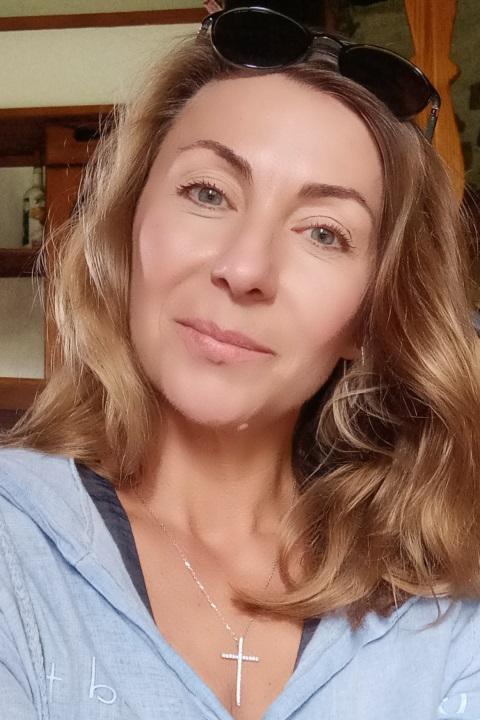 Inna sucht einen Partner über die Partnervermittlung Ukraine Foto von Inna, einer Frau aus der Ukraine auf Partnersuche