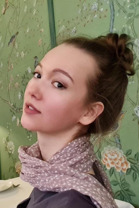 Elisabeth sucht einen Partner über die Partnervermittlung Ukraine Foto von Elisabeth, einer Frau aus der Ukraine auf Partnersuche