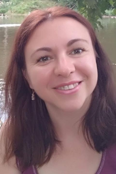 Olga (43) aus Osteuropa sucht einen Mann