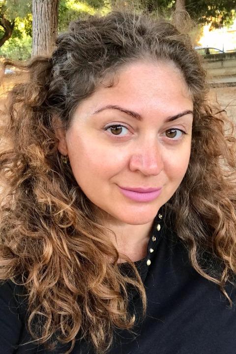 Julia sucht einen Partner über die Partnervermittlung Ukraine Foto von Julia, einer Frau aus der Ukraine auf Partnersuche