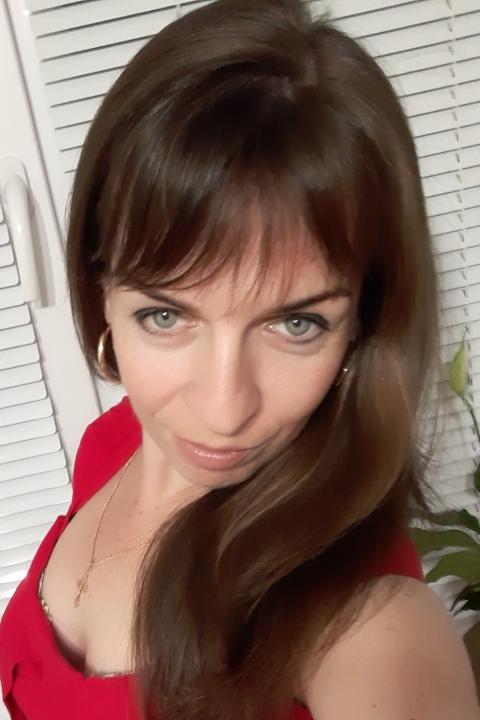 Auf Partnersuche bei Partnervermittlung: Foto von Yuliia