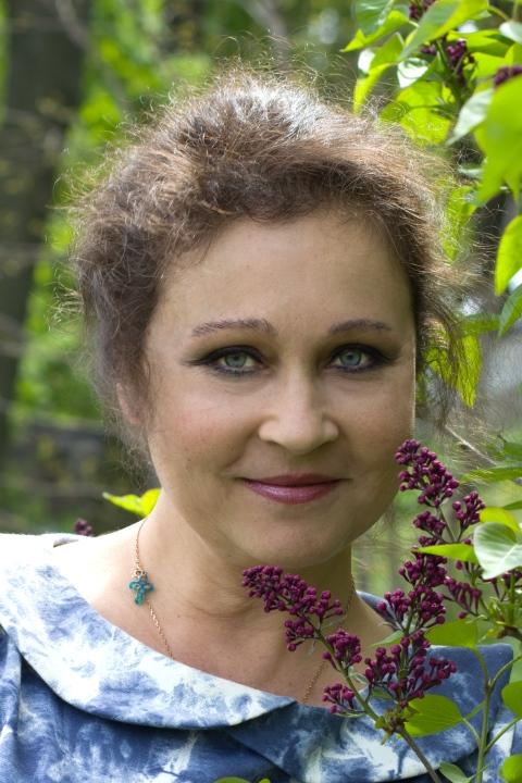 Maryna (63) aus Osteuropa sucht einen Mann