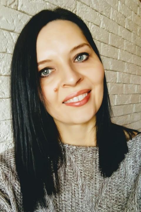 Olga (43) aus Osteuropa sucht einen Mann