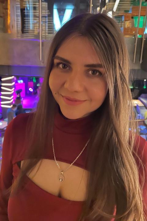 Tatiana sucht einen Partner über die Partnervermittlung Ukraine Foto von Tatiana, einer Frau aus der Ukraine auf Partnersuche