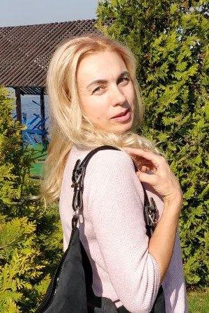 Iryna (53) aus Osteuropa sucht einen Mann