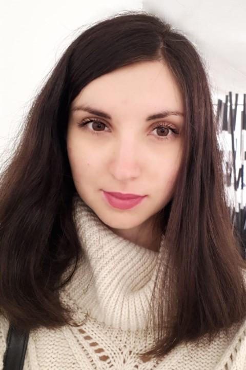 Ilona (34) aus Osteuropa sucht einen Mann