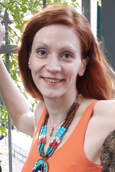 Olga (41) aus Osteuropa sucht einen Mann