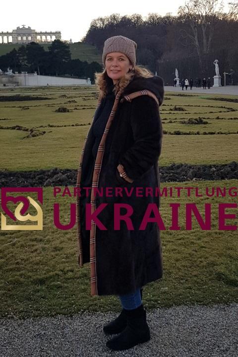 Marina, eine Frau aus der Ukraine, über unsere Partnervermittlung kennenlernen (Foto 3) Eine Frau auf Partnersuche: Foto 3 von Marina