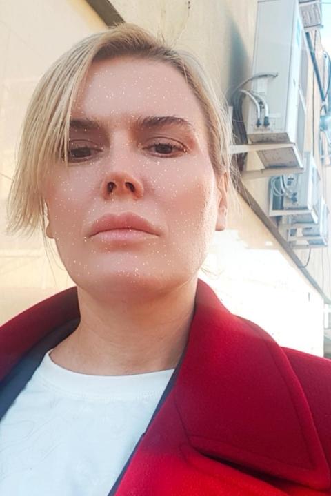 Ekaterina (40) aus Osteuropa sucht einen Mann