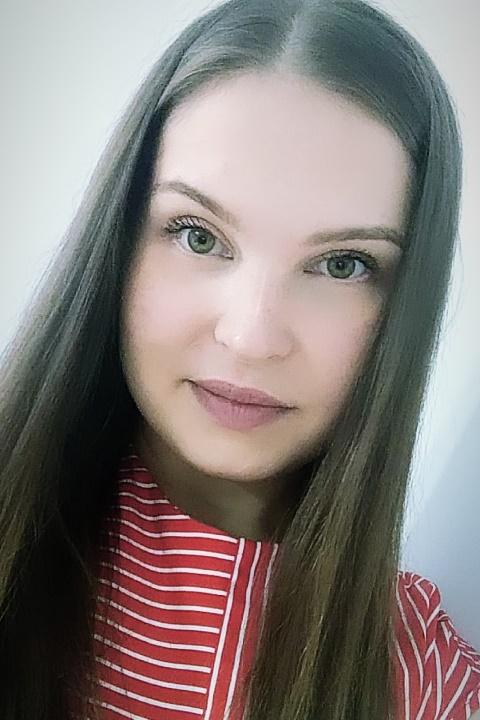Valeriya sucht einen Partner über die Partnervermittlung Ukraine Foto von Valeriya, einer Frau aus der Ukraine auf Partnersuche