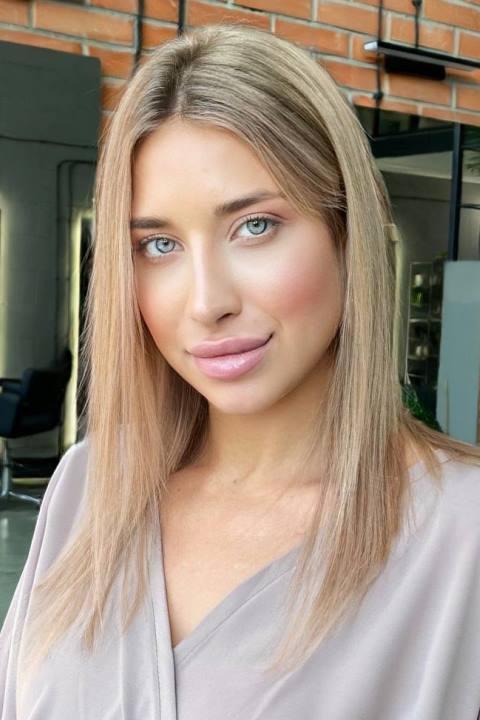 Tatiana sucht einen Partner über die Partnervermittlung Ukraine Foto von Tatiana, einer Frau aus der Ukraine auf Partnersuche