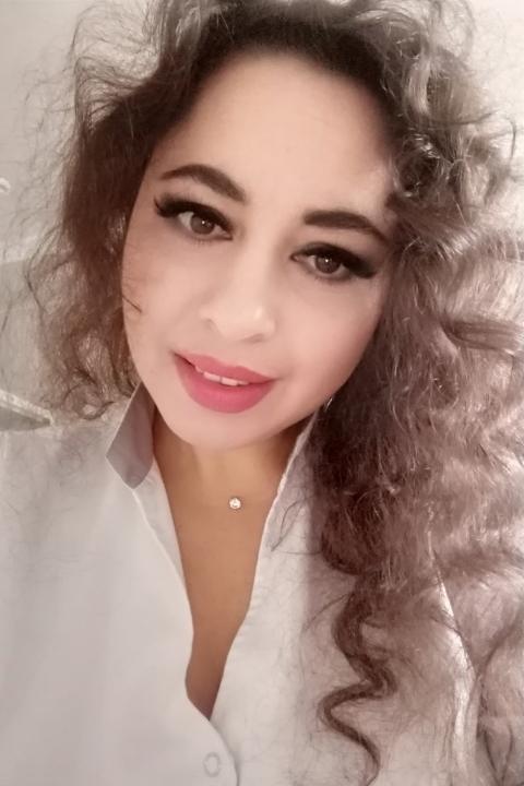 Tatyana (47) aus Osteuropa sucht einen Mann