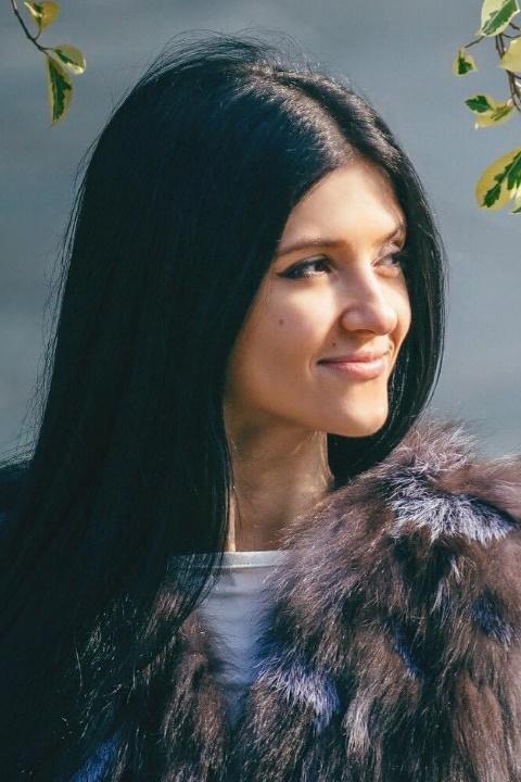 Tamila sucht einen Partner über die Partnervermittlung Ukraine Foto von Tamila, einer Frau aus der Ukraine auf Partnersuche