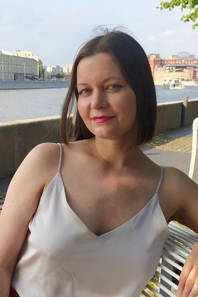 Ekaterina (48) aus Osteuropa sucht einen Mann