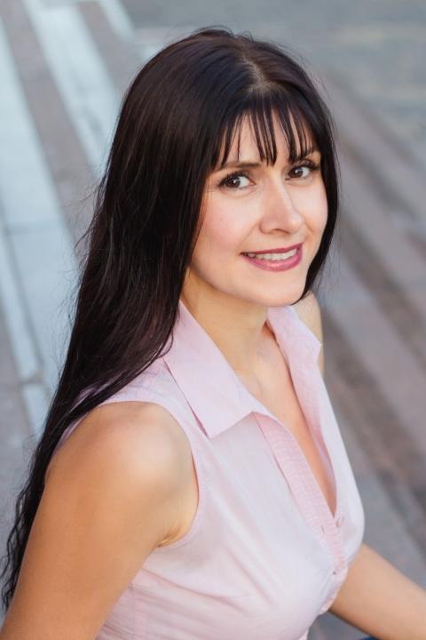 Marina sucht einen Partner über die Partnervermittlung Ukraine Foto von Marina, einer Frau aus der Ukraine auf Partnersuche