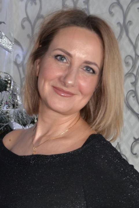 Kateryna (51) aus Osteuropa sucht einen Mann