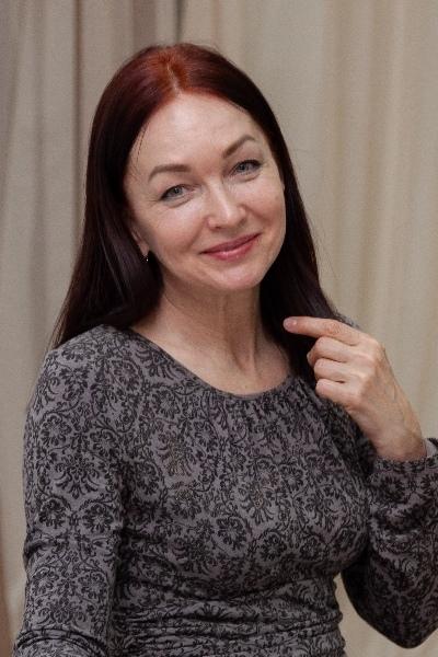 Iryna (63) aus Osteuropa sucht einen Mann