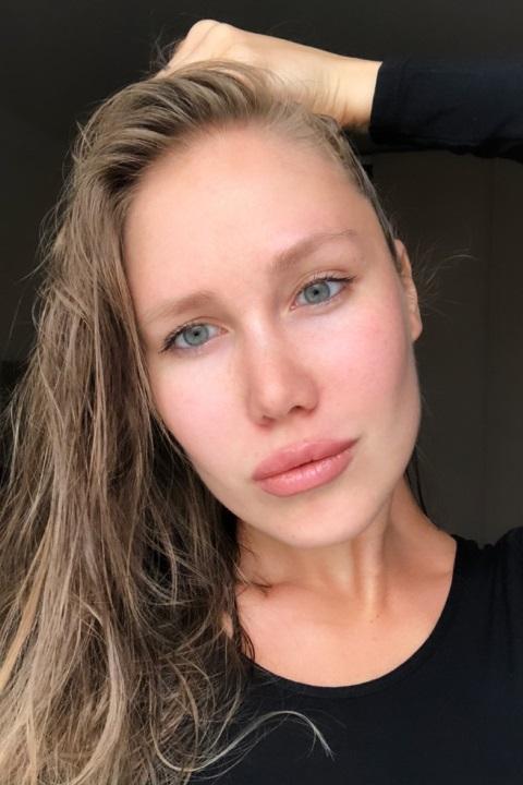 Anastasiia (34) aus Osteuropa sucht einen Mann