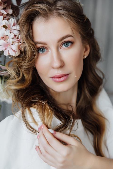 Irina (35) aus Osteuropa sucht einen Mann