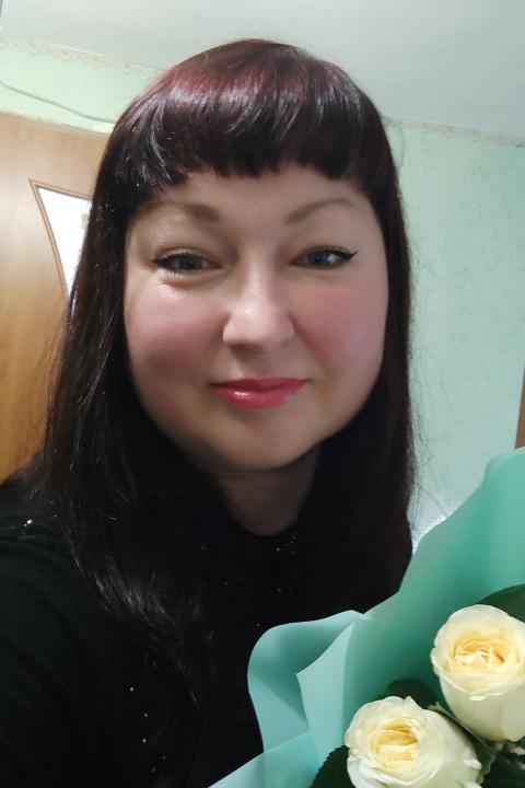 Lilia (47) aus Osteuropa sucht einen Mann