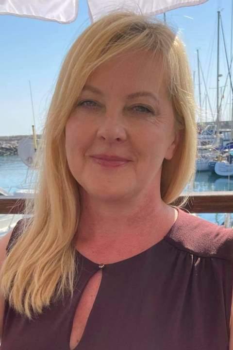 Oksana (53) aus Osteuropa sucht einen Mann