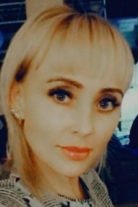 Oksana sucht einen Partner über die Partnervermittlung Ukraine Foto von Oksana, einer Frau aus der Ukraine auf Partnersuche
