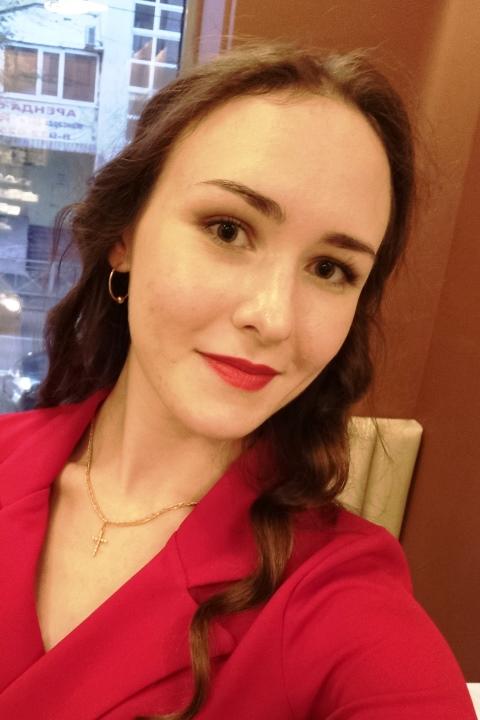 Iana sucht einen Partner über die Partnervermittlung Ukraine Foto von Iana, einer Frau aus der Ukraine auf Partnersuche