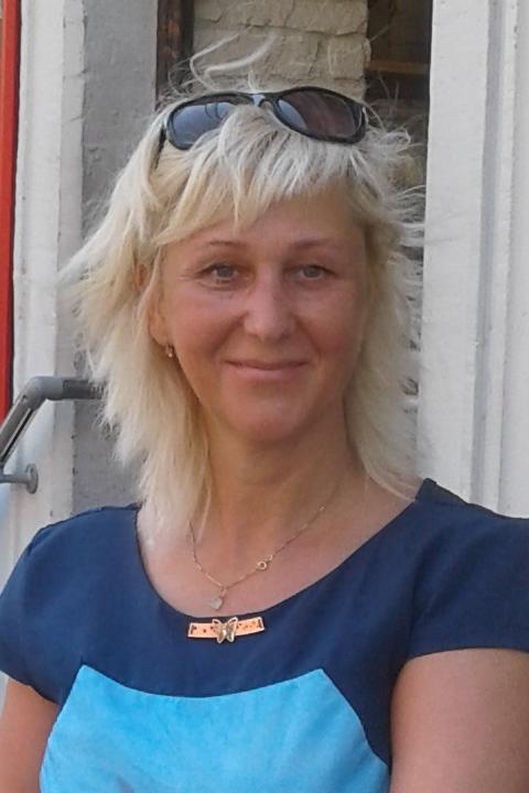 Olena (55) aus Osteuropa sucht einen Mann
