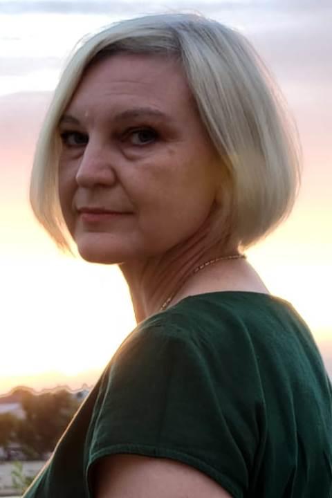Vera (54) aus Osteuropa sucht einen Mann
