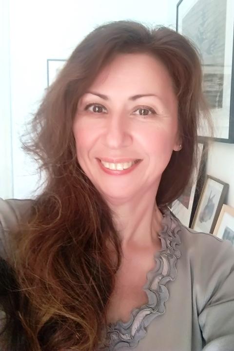 Auf Partnersuche bei Partnervermittlung: Foto von Nataliia