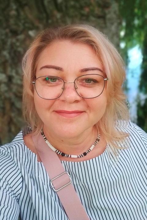Irina sucht einen Partner über die Partnervermittlung Ukraine Foto von Irina, einer Frau aus der Ukraine auf Partnersuche