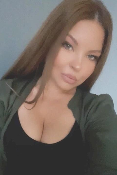 Anastasia (33) aus Osteuropa sucht einen Mann
