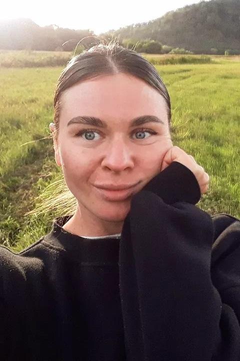 Anna (31) aus Osteuropa sucht einen Mann