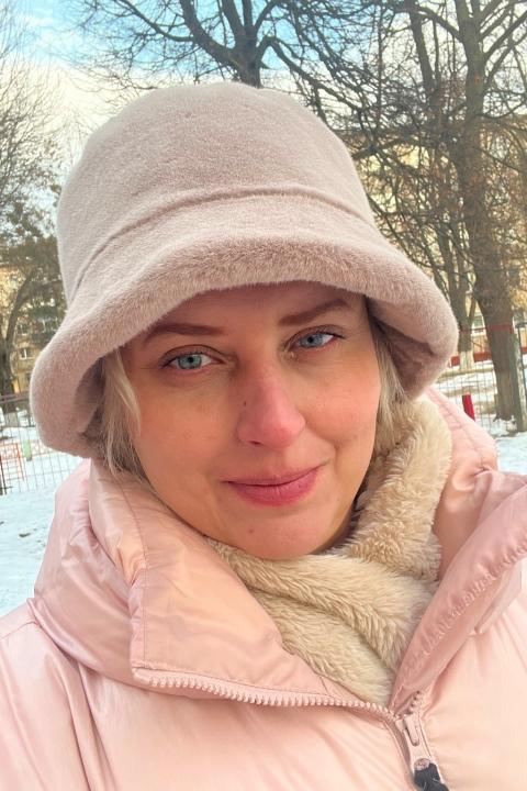 Tatsiana (43) aus Osteuropa sucht einen Mann
