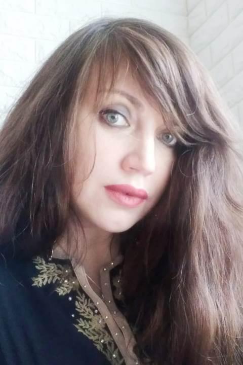 Elena (48) aus Osteuropa sucht einen Mann