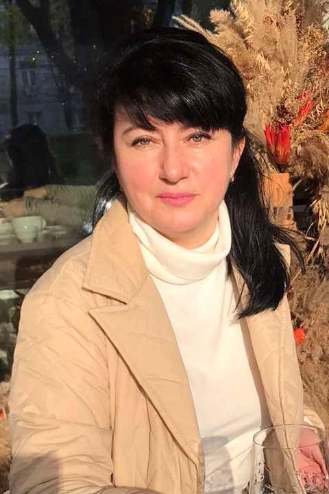 Yuliia sucht einen Partner über die Partnervermittlung Ukraine Foto von Yuliia, einer Frau aus der Ukraine auf Partnersuche