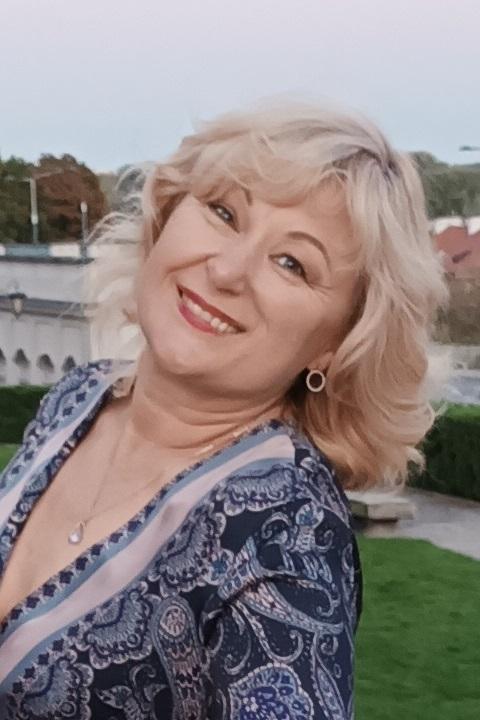 Zoya (52) aus Osteuropa sucht einen Mann