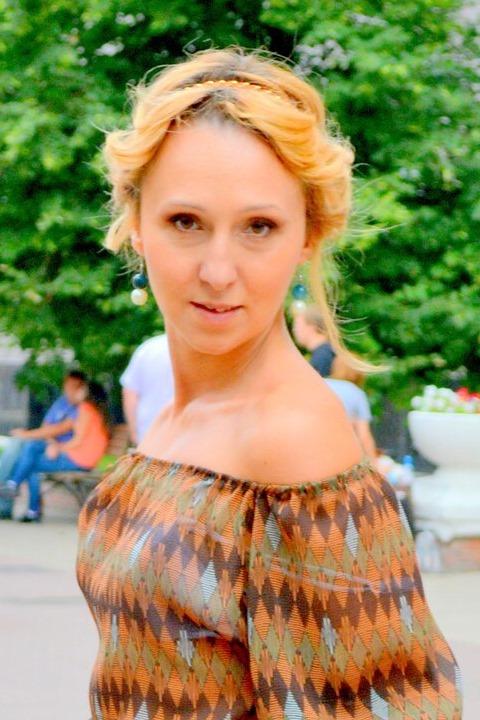 Mila (52) aus Osteuropa sucht einen Mann