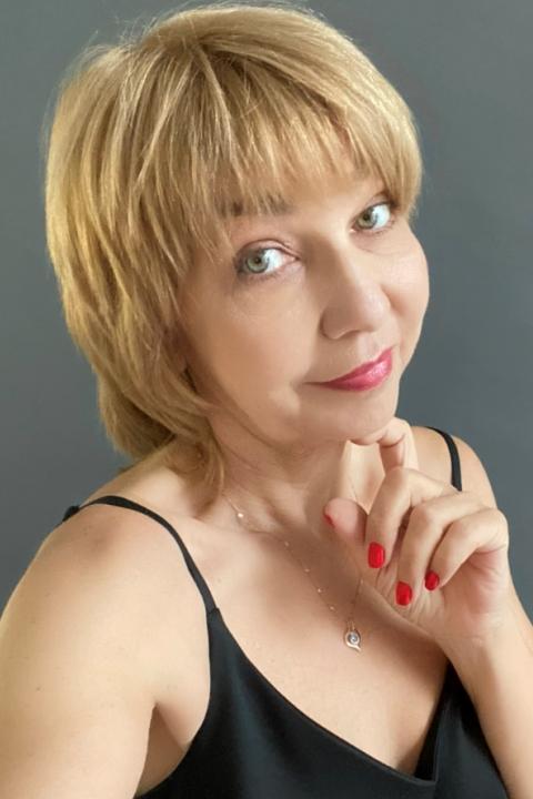 Svetlana (57) aus Osteuropa sucht einen Mann