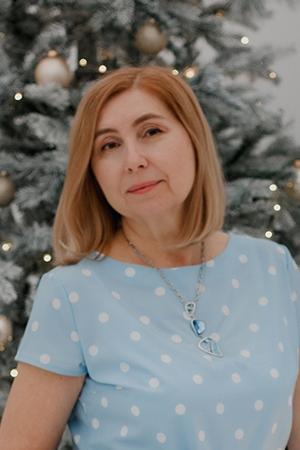 Irina (58) aus Osteuropa sucht einen Mann