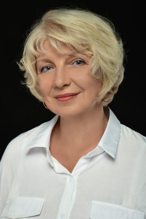 Larisa (60) aus Osteuropa sucht einen Mann